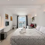 Magic View Mykonos アパート